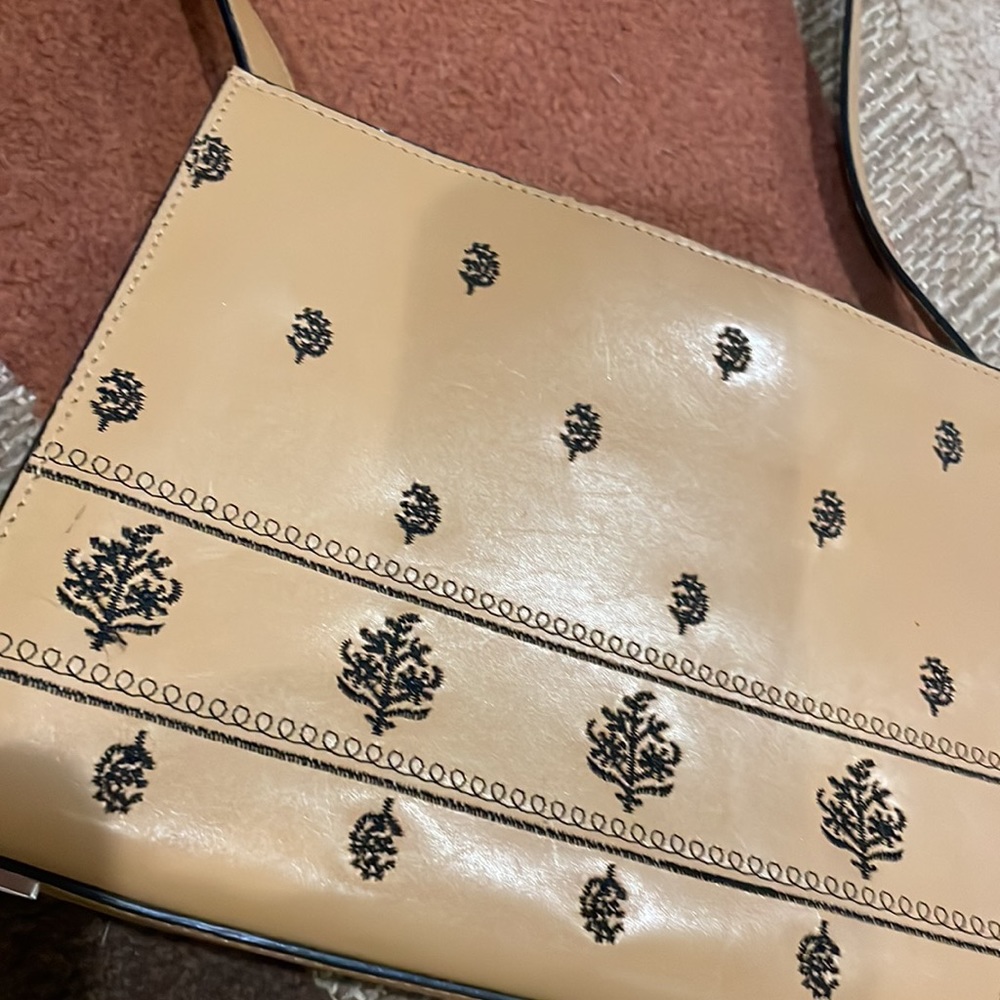 Beautiful Structured Tan Bag With Unique Design - image 2